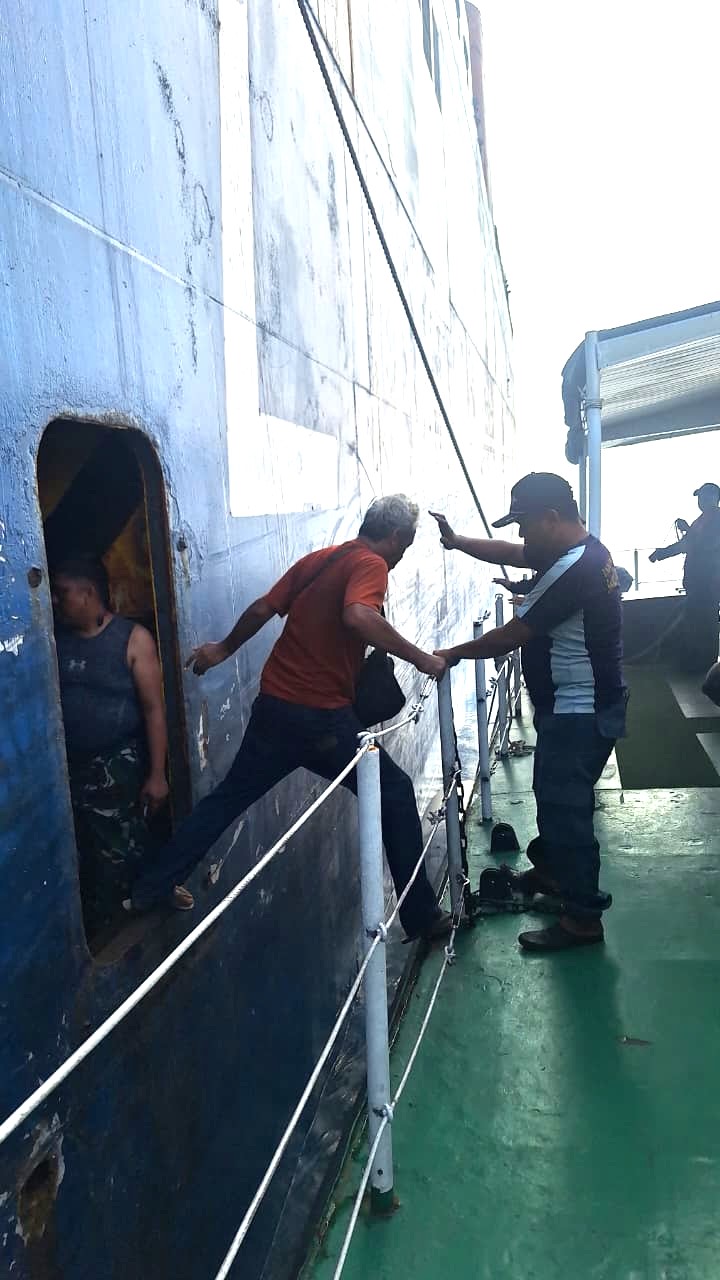 Alami Gangguan Mesin di Selat Sunda, KPLP Evakuasi 28 Penumpang KMP Mutiara Persada III